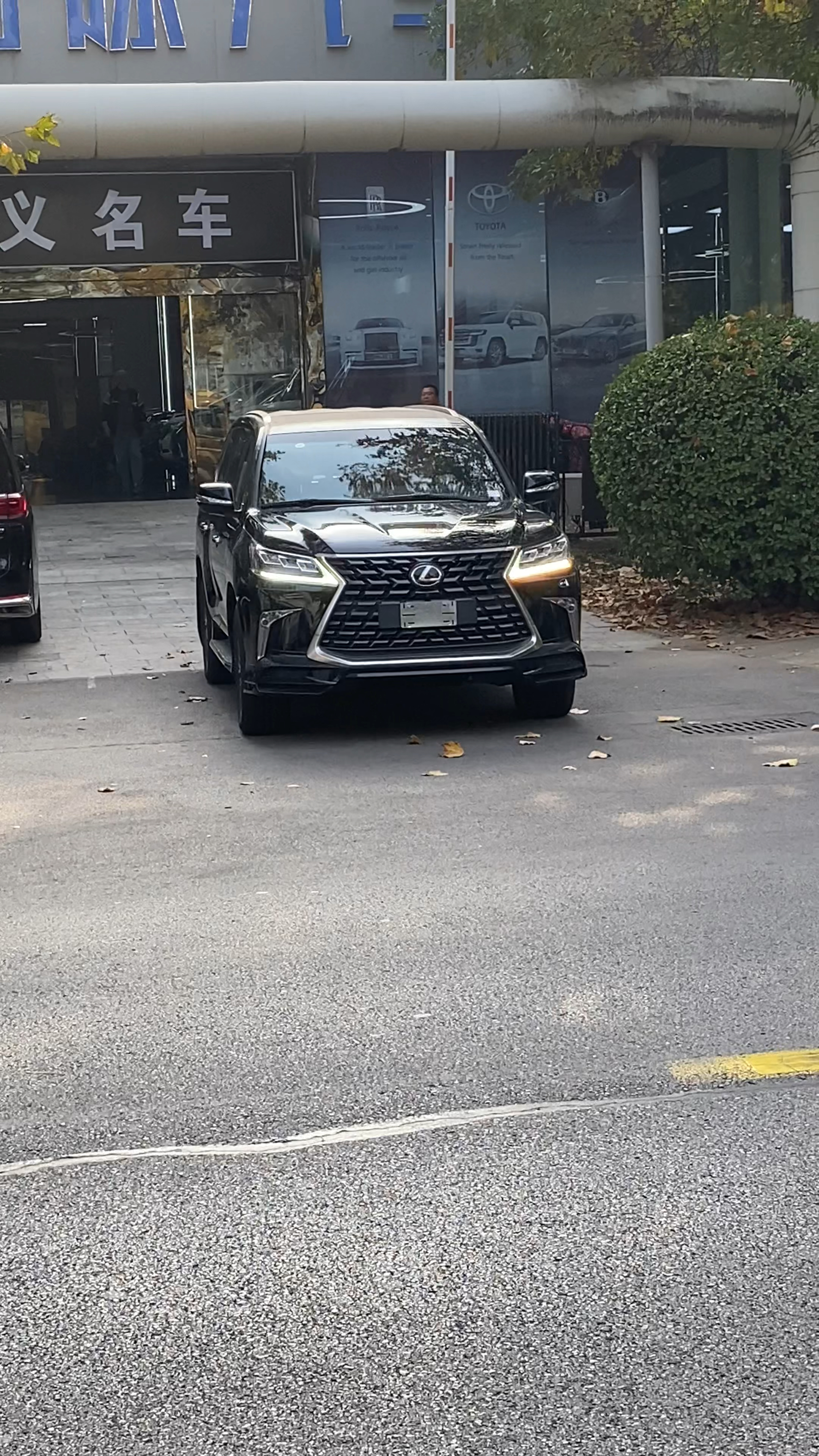 雷克萨斯lx570越野车