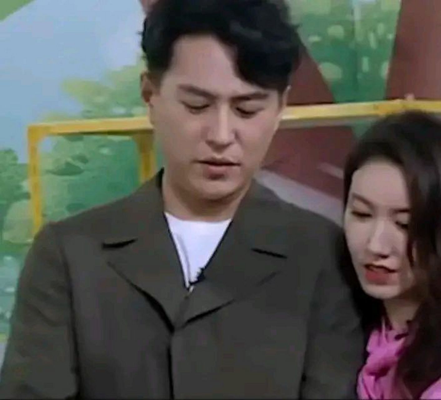 高露,靳东#是兄妹吗?