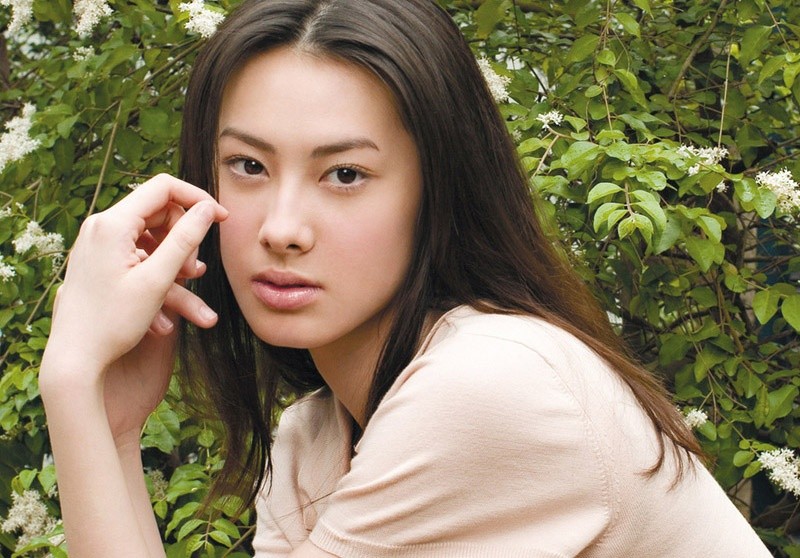 娃娃女孩梁洛施美丽人生写真