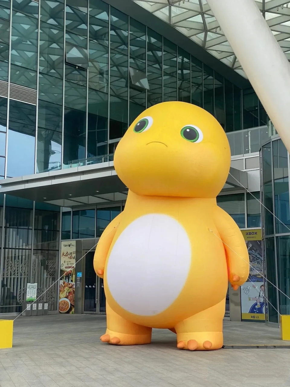 奶龙来福州东百啦,喜欢它的小朋友们千万不要错过了,就在本周四六一