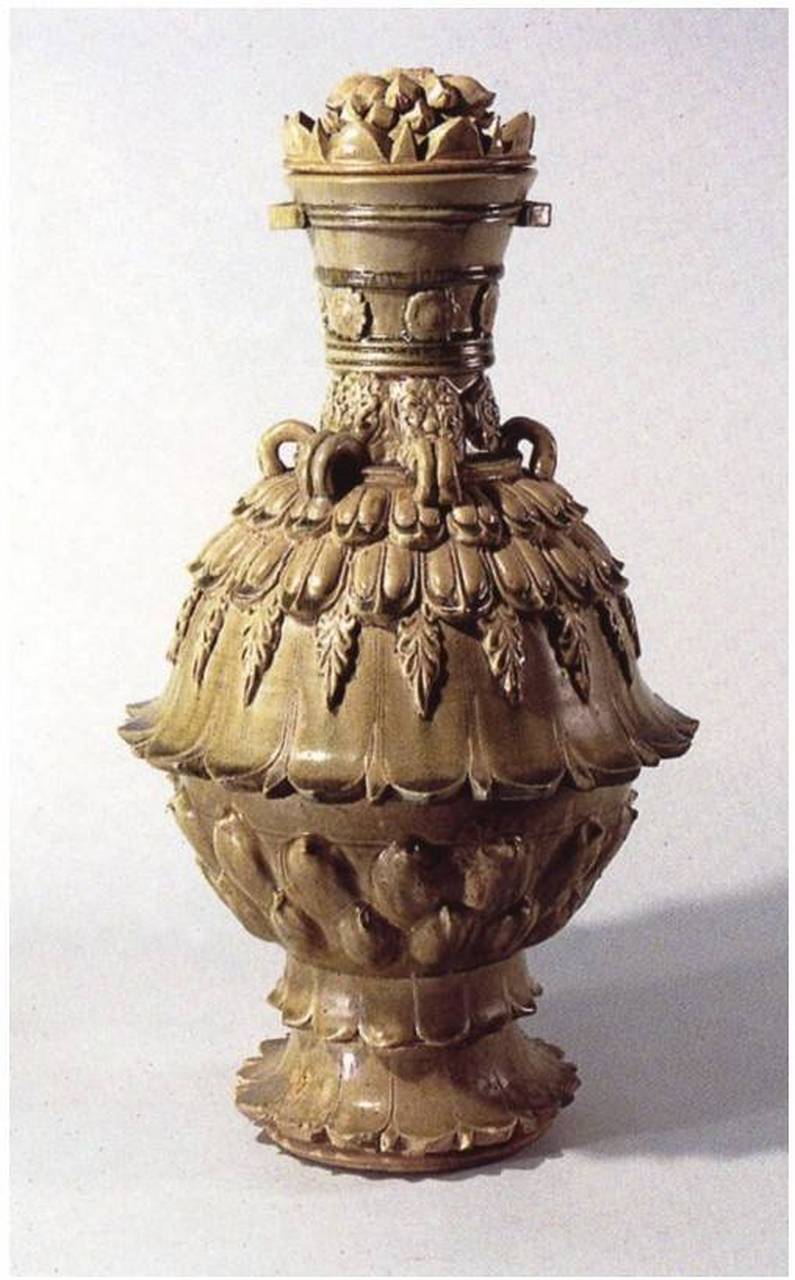 南朝青釉瓷莲花尊.通高85厘米,口径20厘米,足径20.