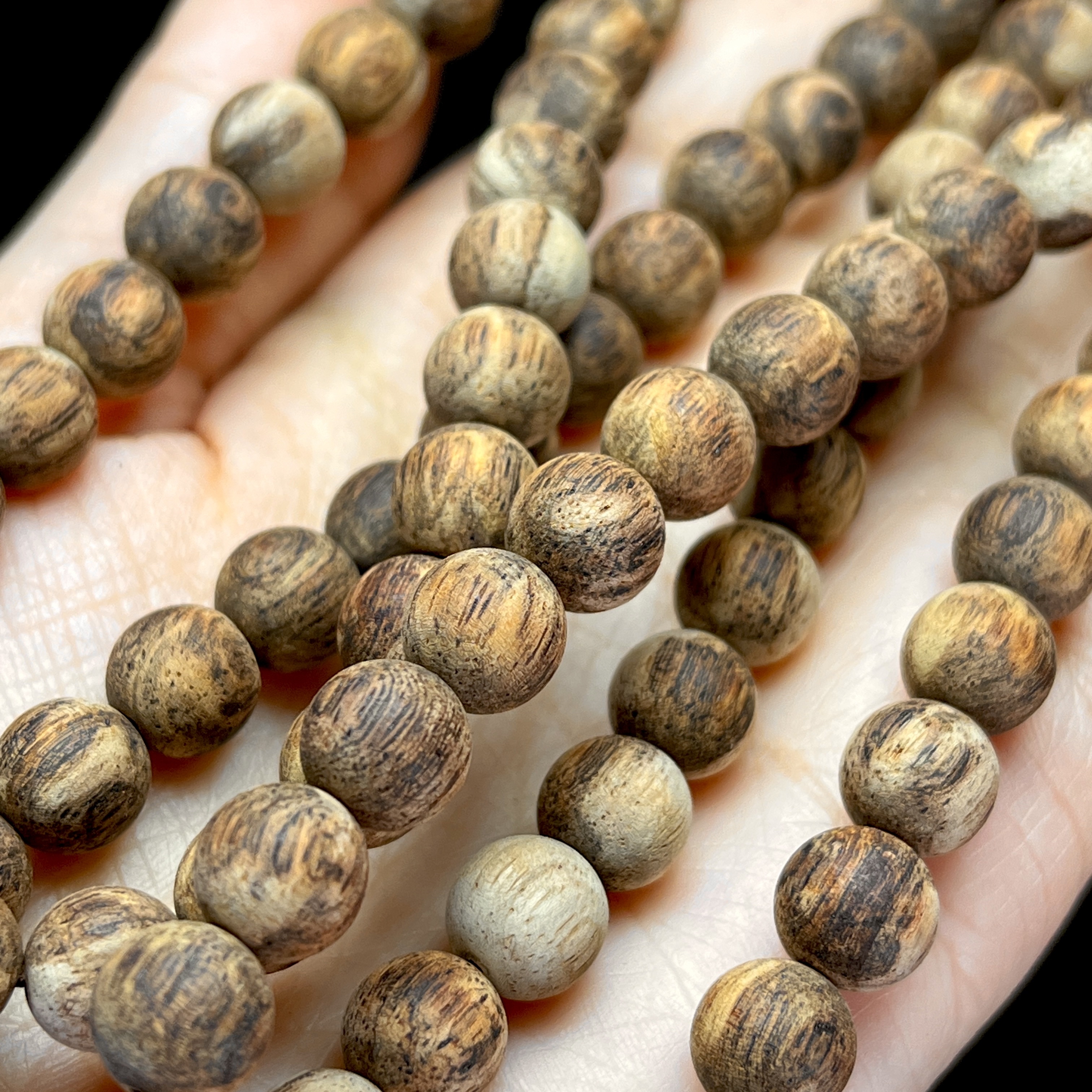 8*108颗手串(未高抛)