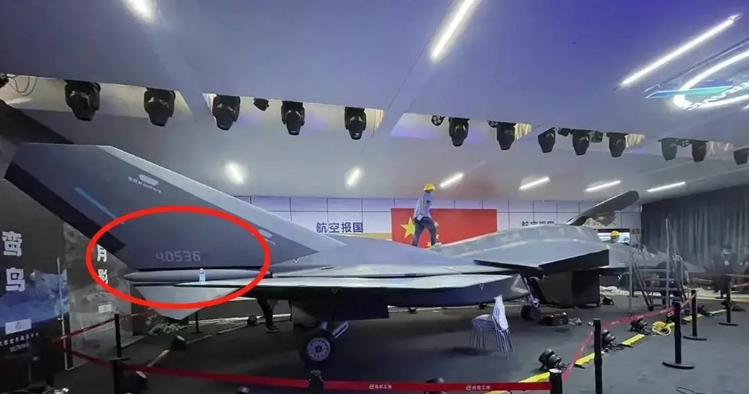 涂有编号的玄女空天战机高调亮相航展,留给美国的时间真不多了 2022