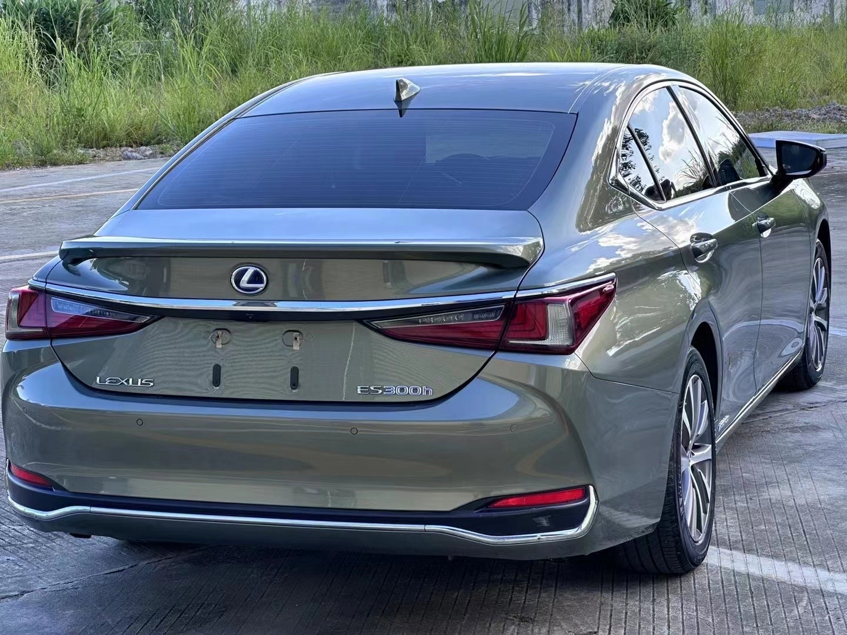 2021年上牌,雷克萨斯es300h 卓越版2.