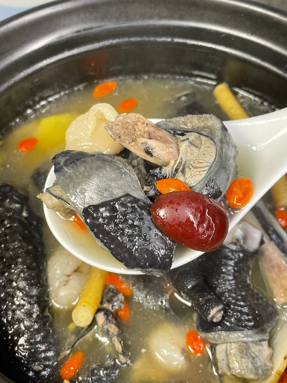 乌鸡汤!营养美味!滋养好气色!