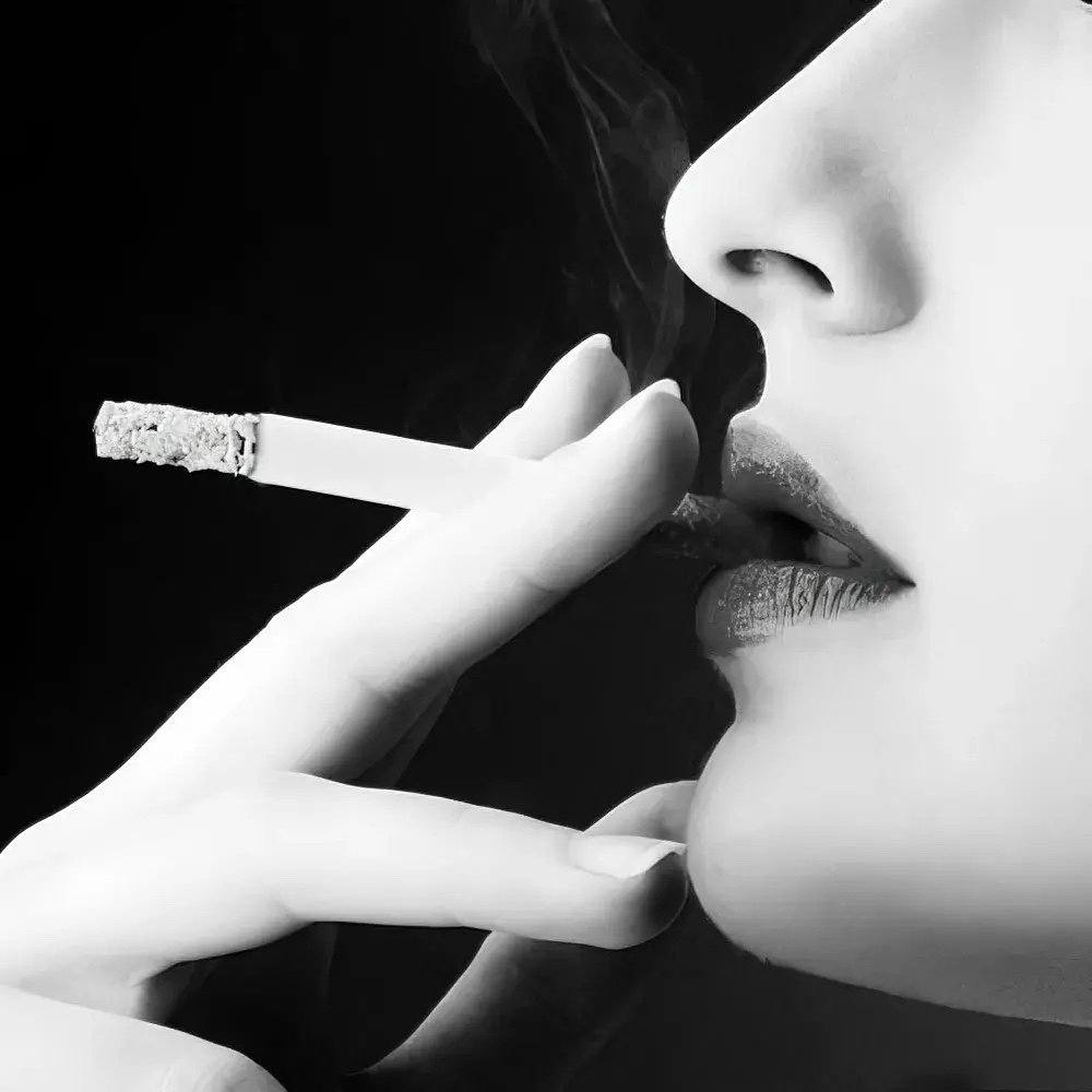 酒 一两无奈一两愁 都是黄泉预约客 何必计较忧图片伤感无奈伤心照片