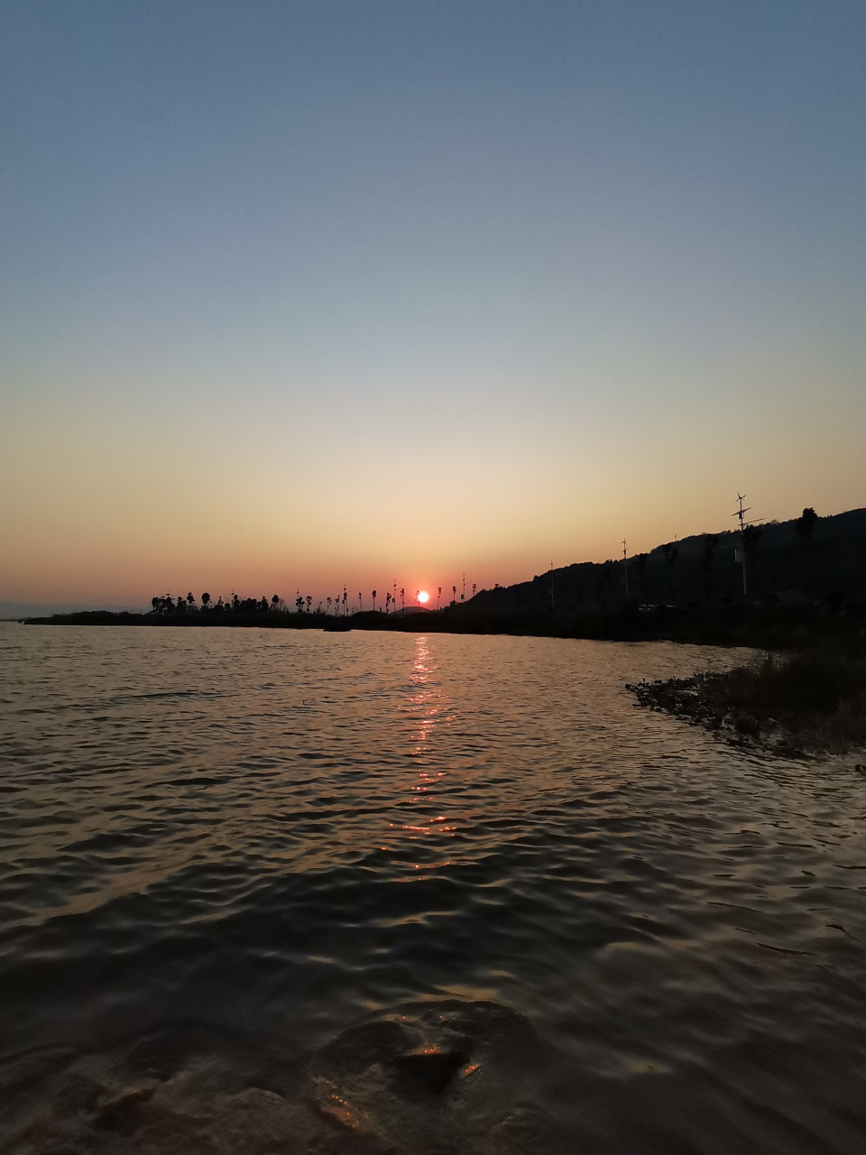 我叫武晓东,江苏人,3年前为了孙子上学,掏空家里积蓄680万买了一套