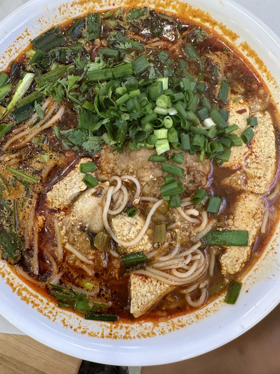 今天的晚饭臭豆腐小锅米线配凉糕[大笑]