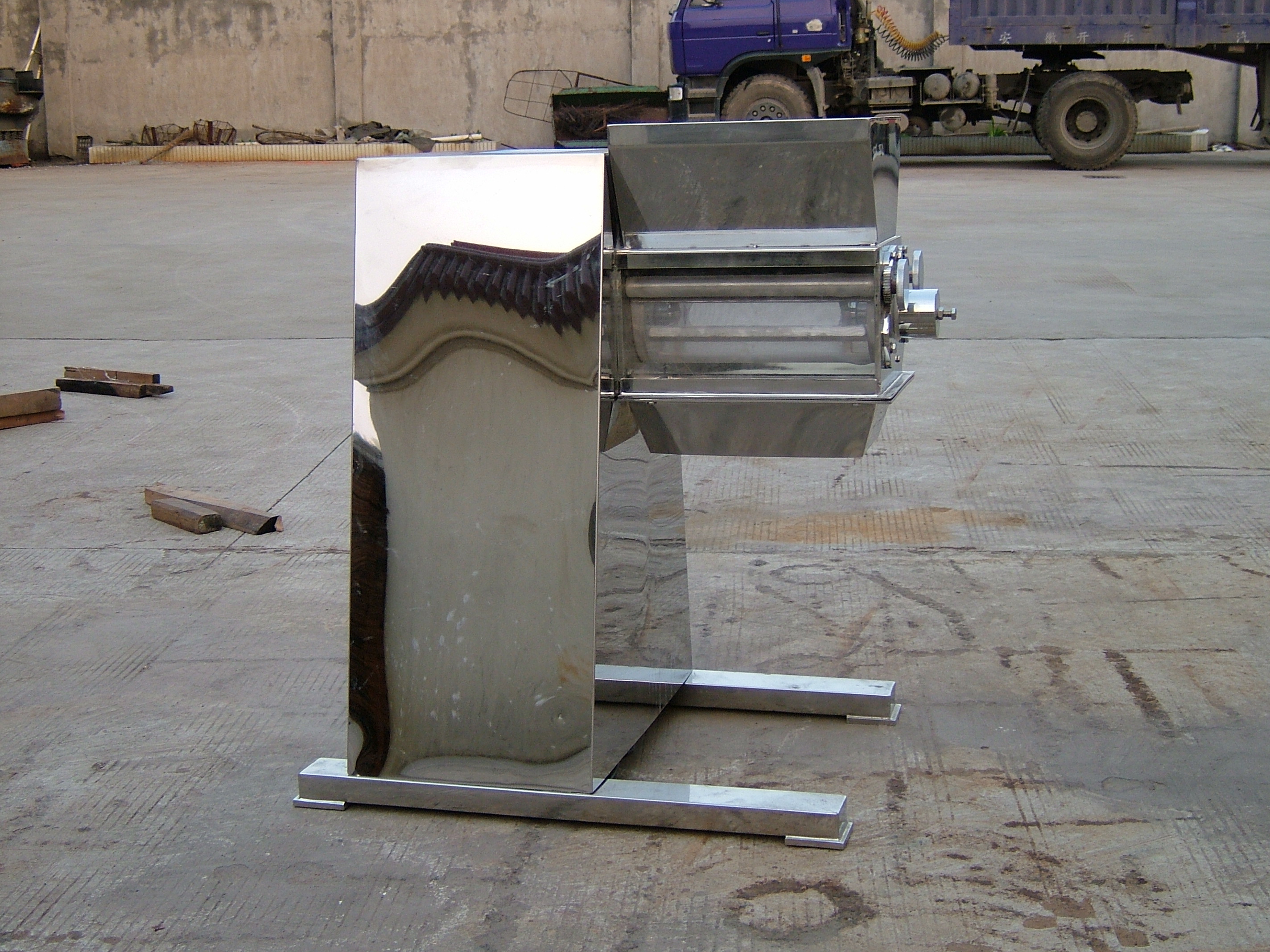 yk系列摇摆式颗粒机