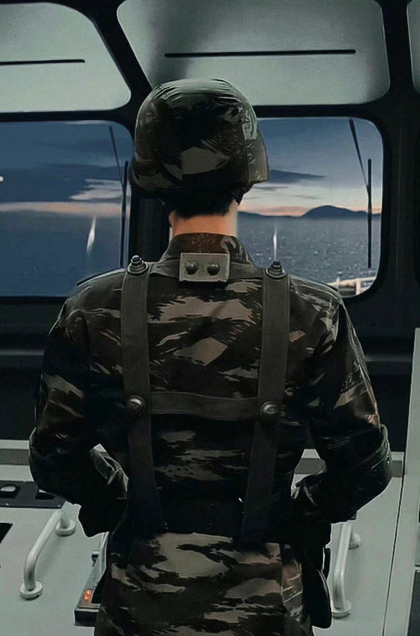 "  这个背影看起来非常牛逼!至于幸福不能单方面一概而论