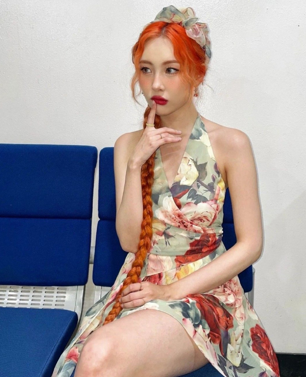 宣美的美人鱼发色,夏日彩色搭配必须有!