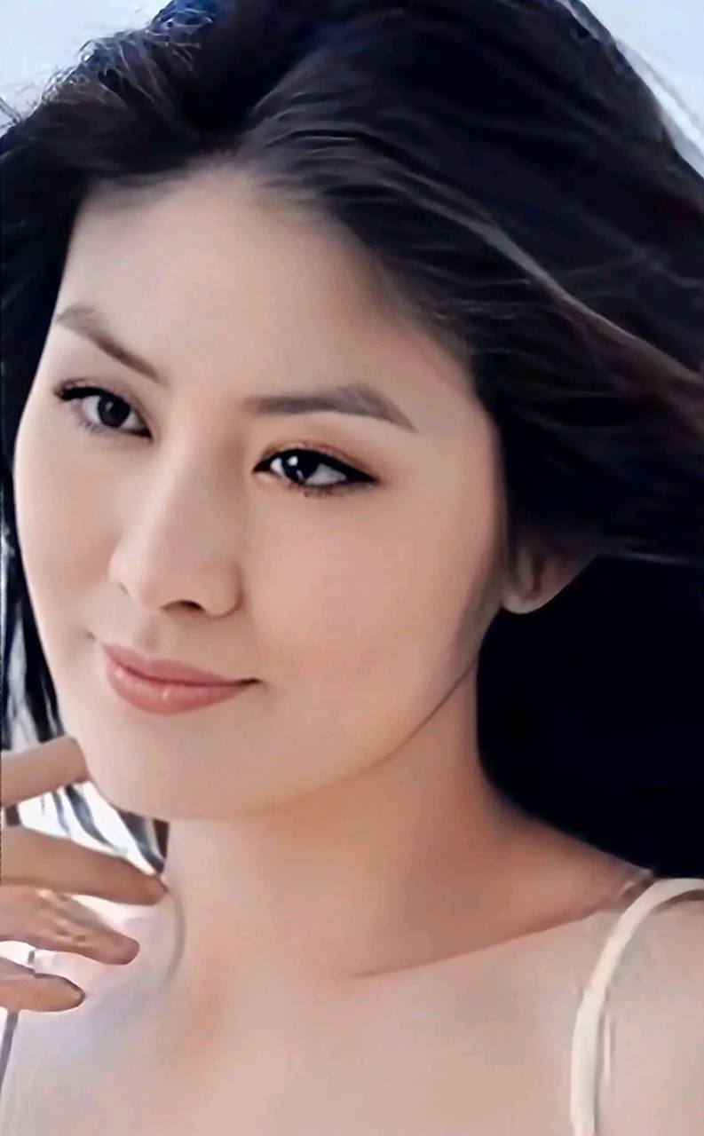 陈慧林是一个非常善良的女歌星,一直是我心目中的女神!