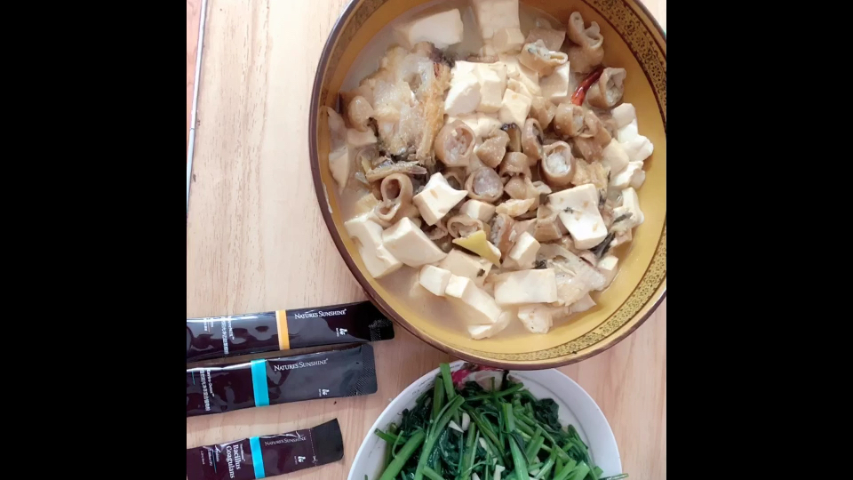 减肥餐之鸦片鱼头炖豆腐 吃的满嘴喷香!