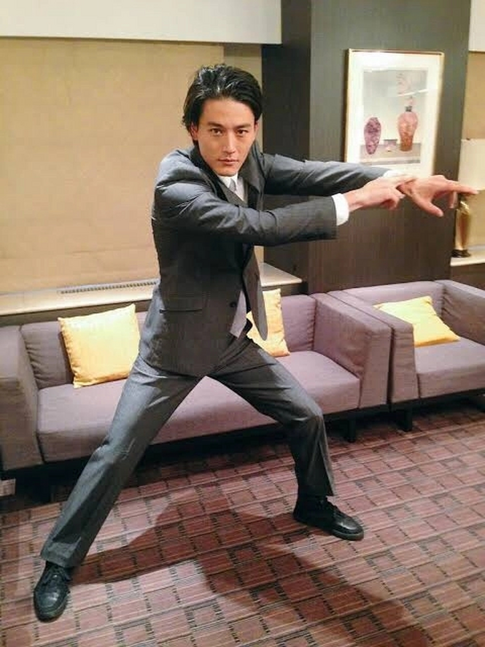 《布莱泽奥特曼》主人公,公布(假面骑士驰骑反派再就业)