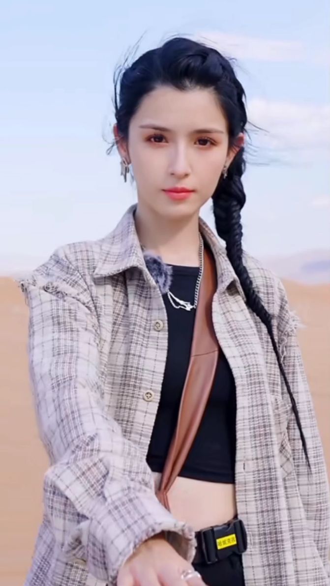 全力以赴:哈尼不愧是新疆美女-度小视
