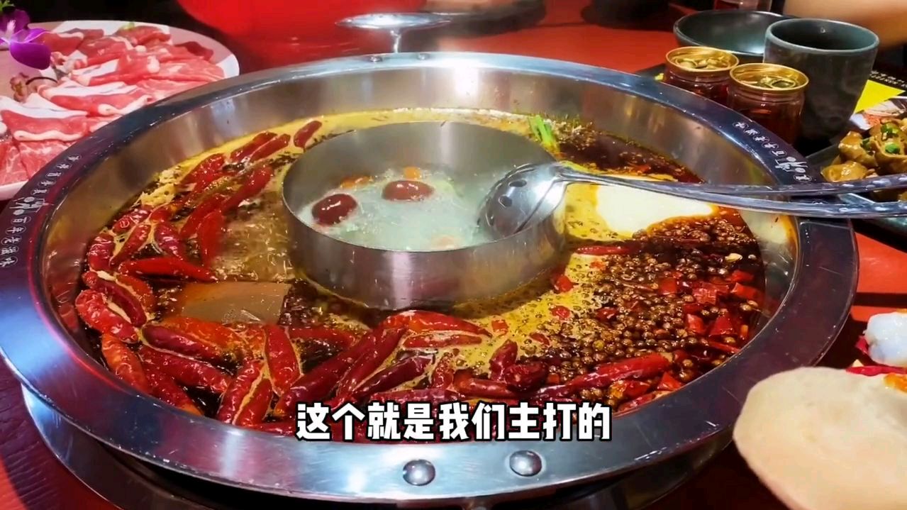 这家火锅店,满满的中国风,晚上来绝对惊艳
