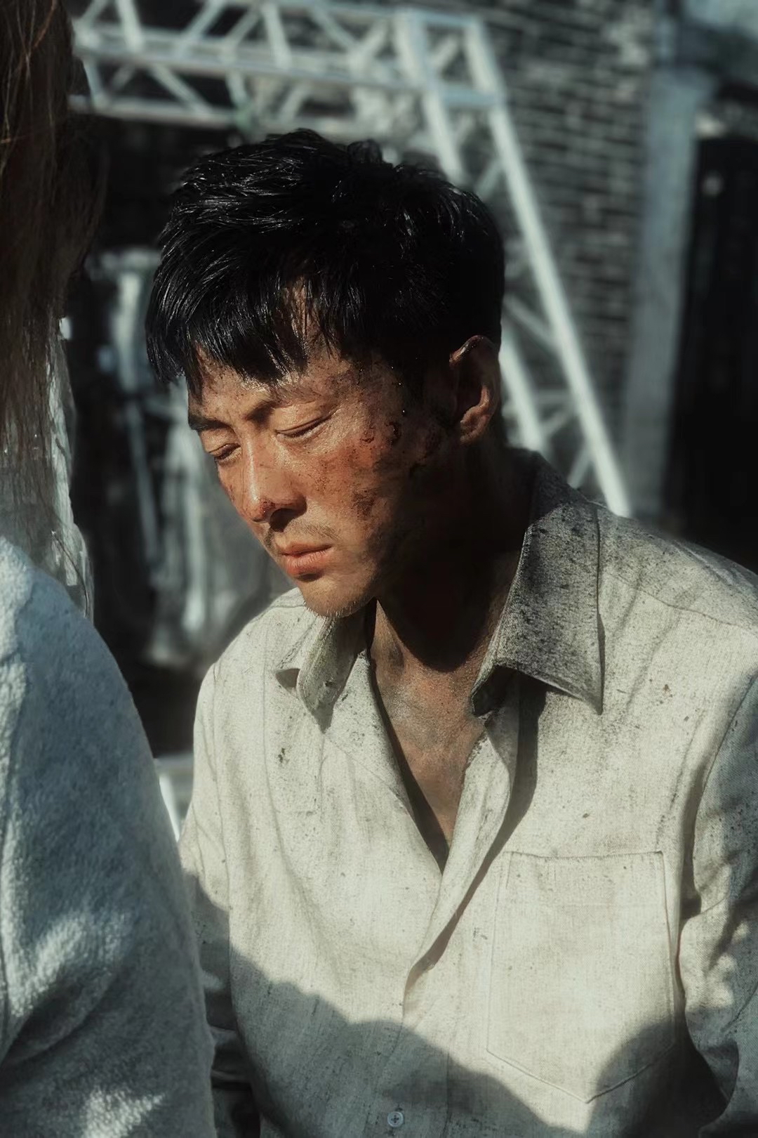 王铭电影1944冲出战俘营导演刘轩狄李东学王铭主演