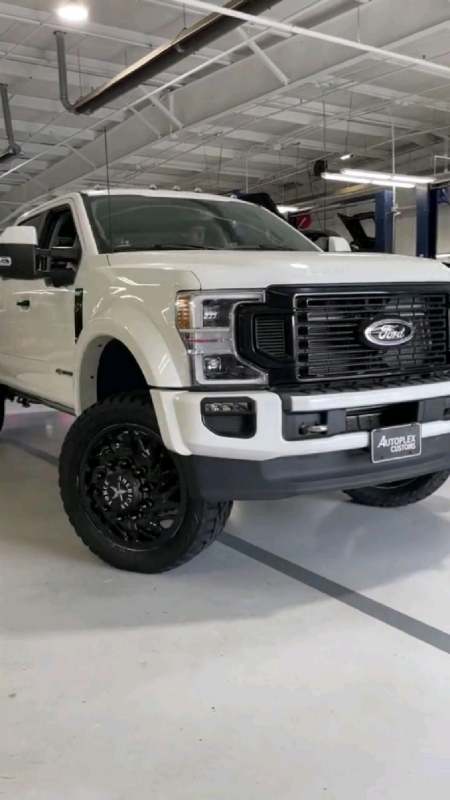 福特f450,庄园大佬必备的豪华车-度小视