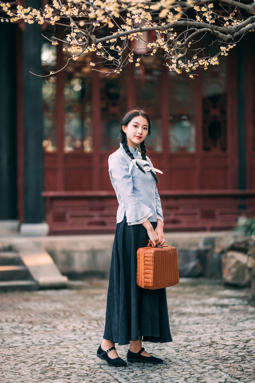 请品鉴,70年代潮流美女发型的代入感