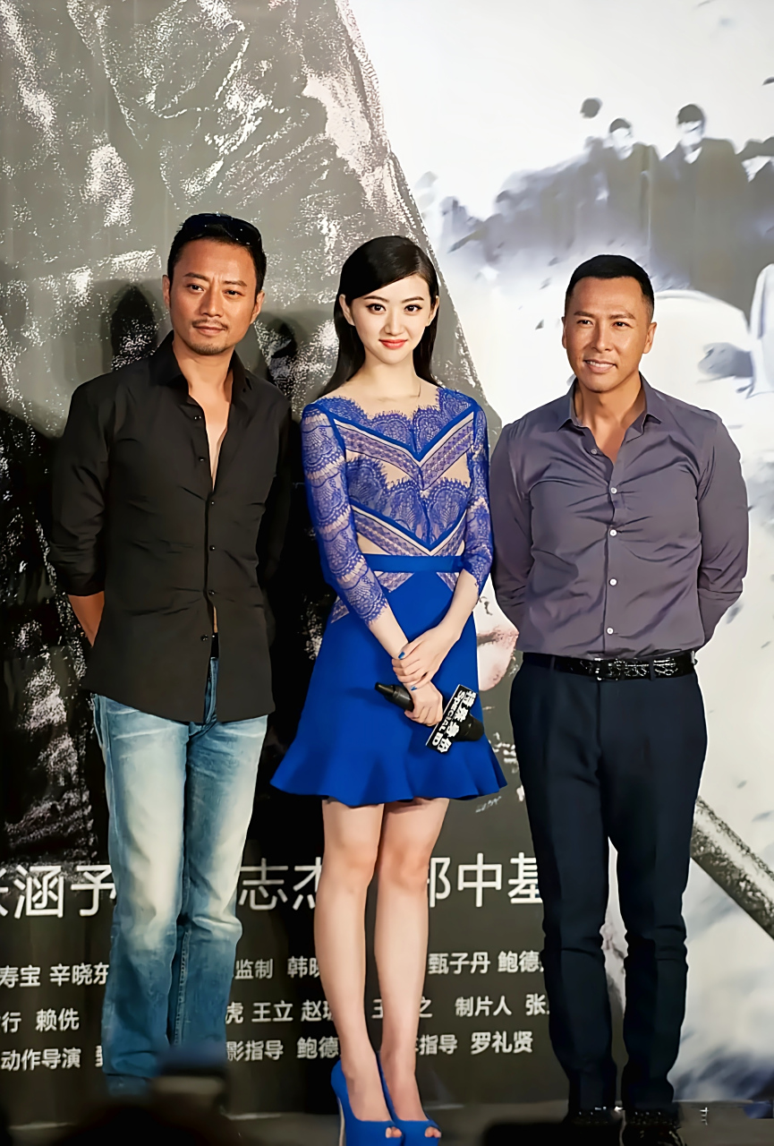 张涵予景甜甄子丹3人合照,没有对比就没有"伤害"!