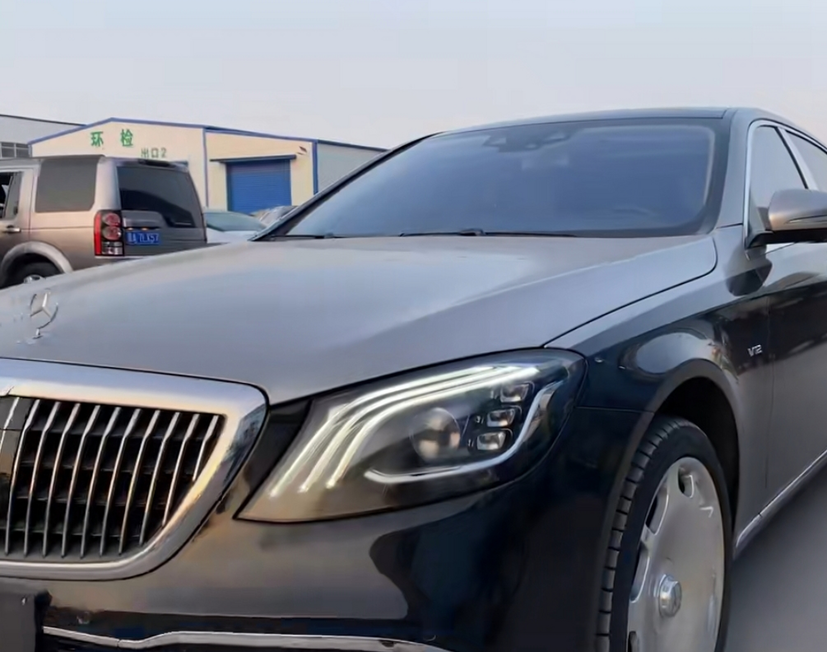 加价150万的迈巴赫s680双色款,你见过吗?