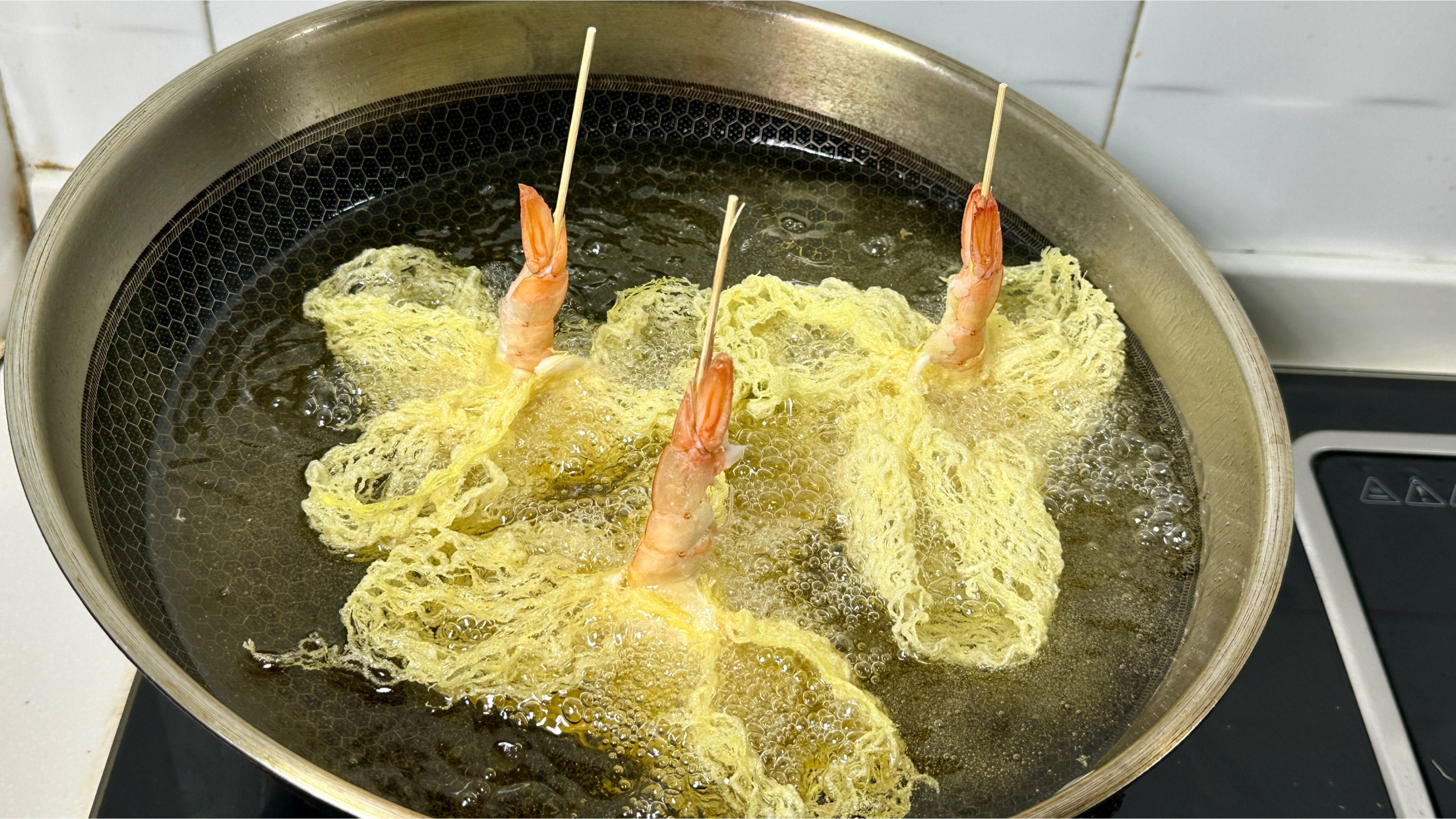 鲜香味美外皮酥脆的黄金脆皮虾,鲜香味美不但好看还好吃