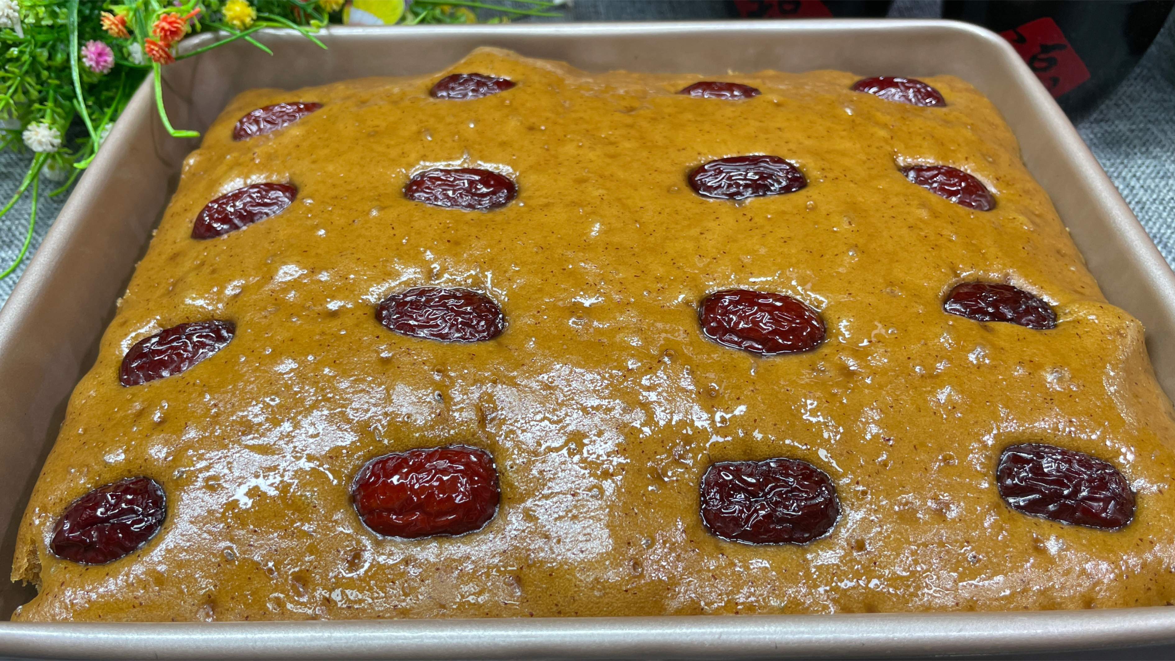 红糖发糕最简单做法,不用揉面,筷子一搅,Q弹劲道,越嚼越香