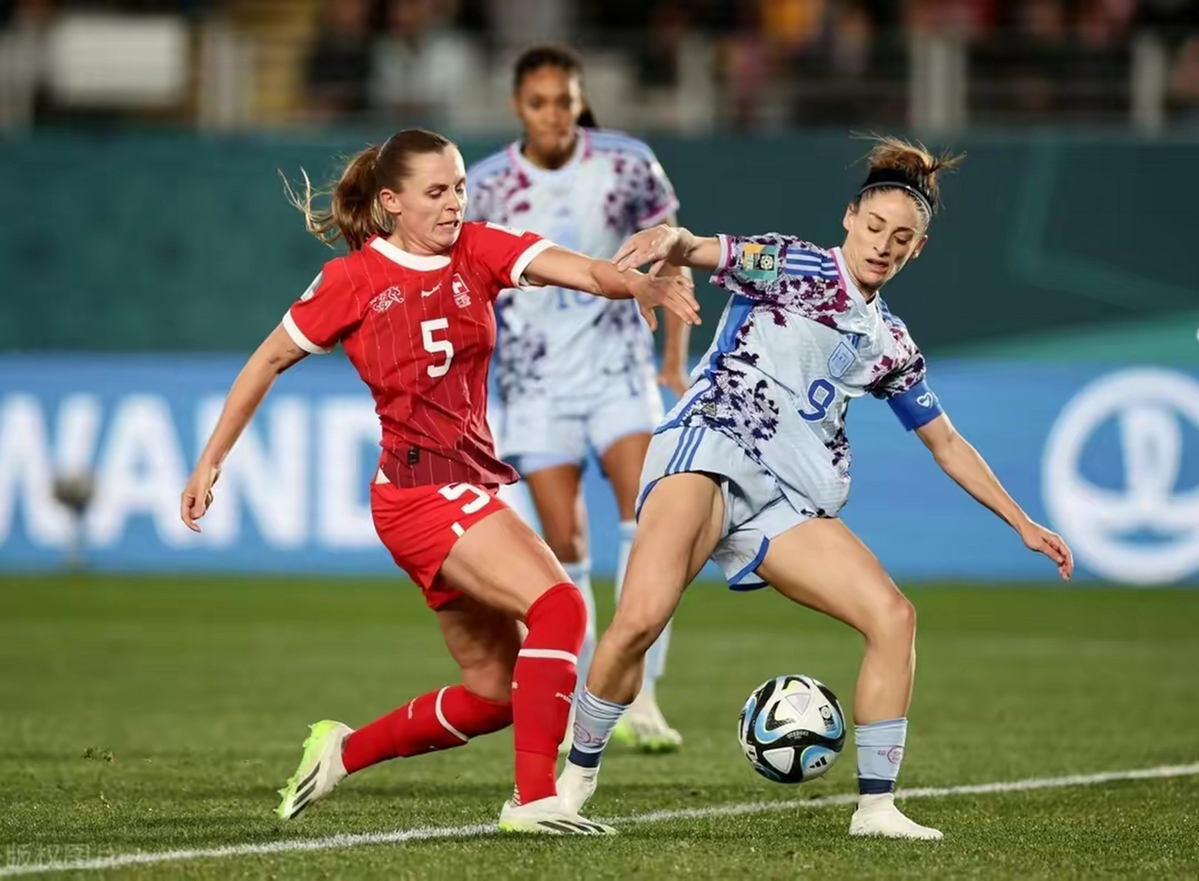 世界排名第20的瑞士女足队迎来了2023女足世界杯八分之一决赛的较量