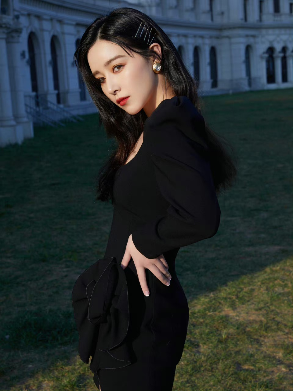 演员阚清子肉嘟嘟的脚丫子真是太可爱啦,2016年,阚清子主演的谍战革命