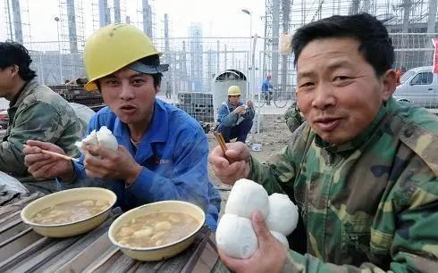 農村俗話男人心軟要飯,女人心軟養男人?你知道為什麼嗎