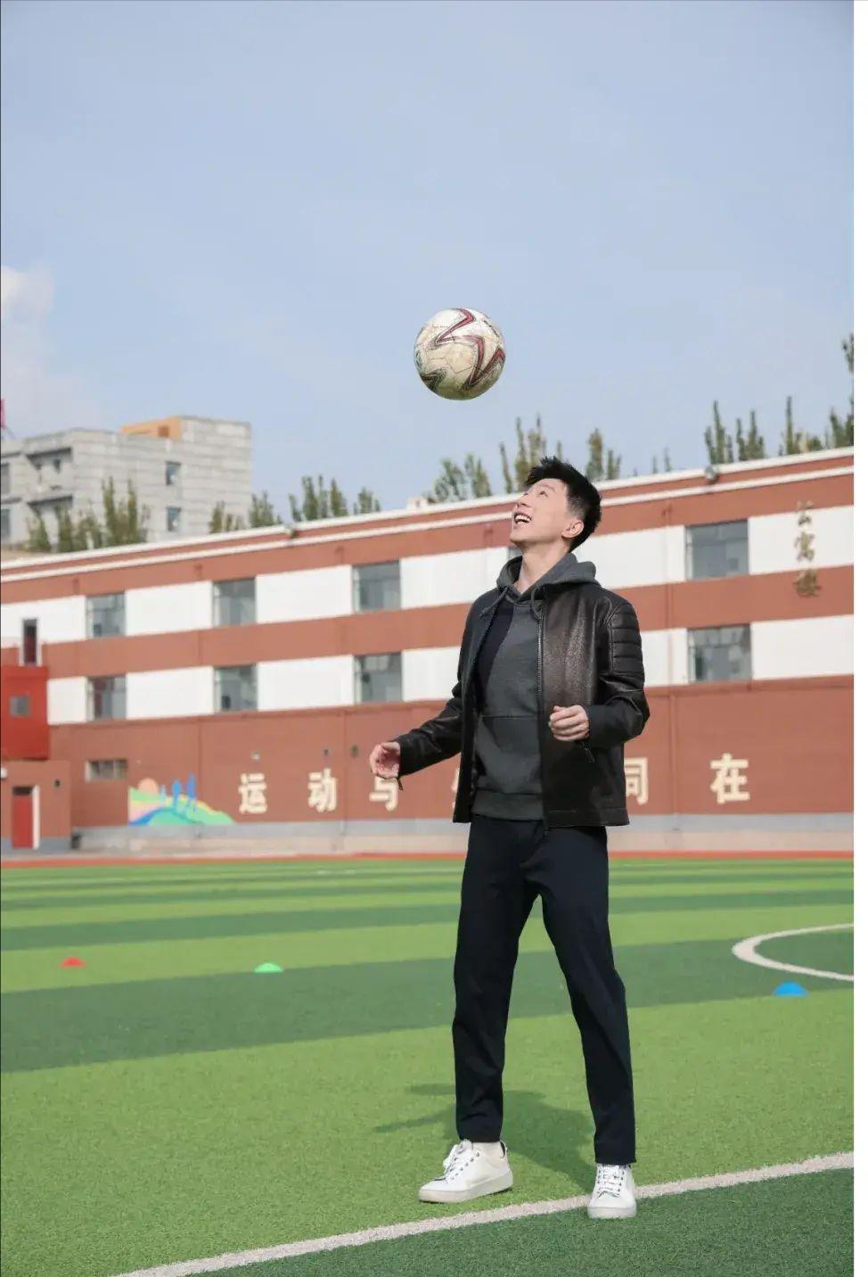 体育老师马龙上线,就问你帅不帅