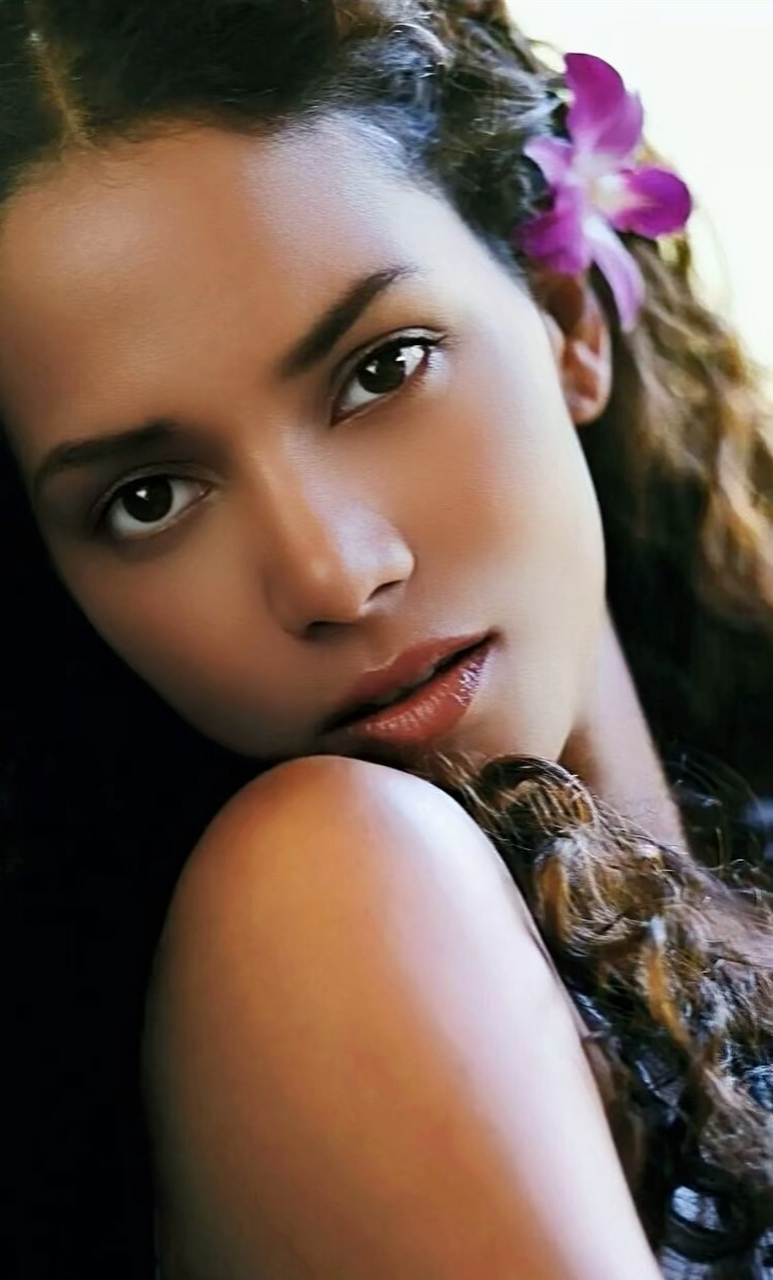 娱乐最前沿# 异国风情美女