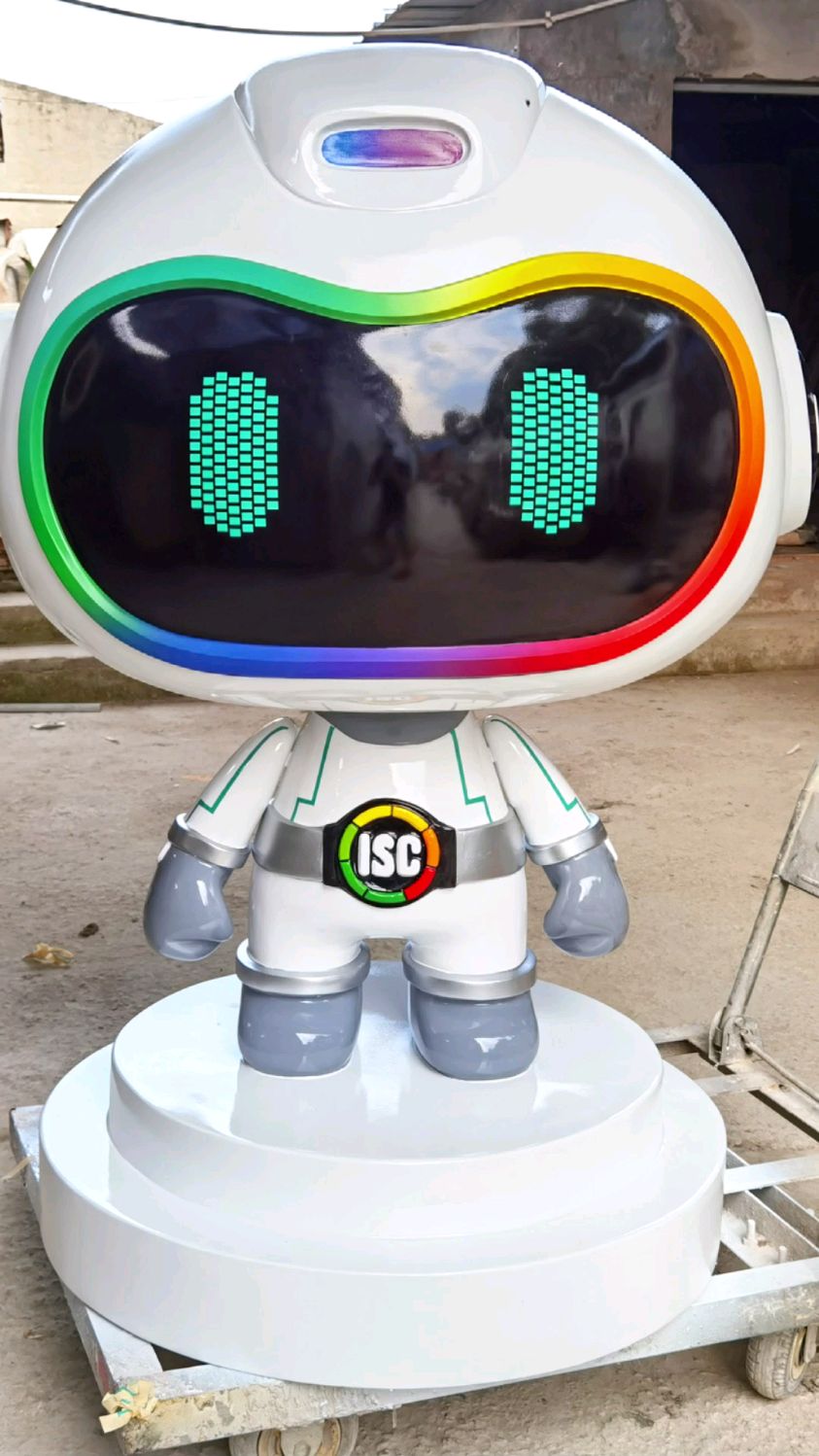 玻璃钢卡通机器人雕塑