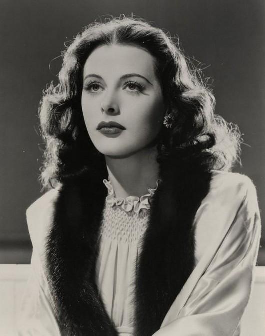 wifi之母海蒂拉玛,世界头号美的女人,一生坎坷,终究没能回故乡