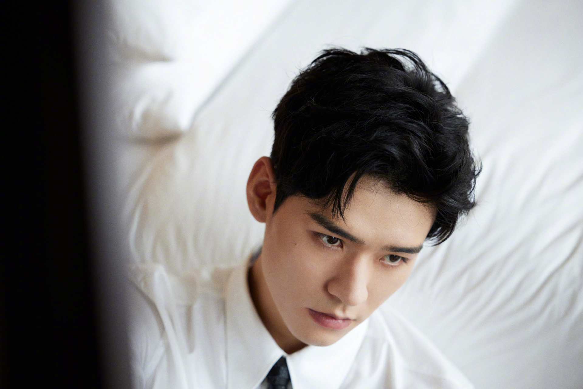 龚俊bazaar icons 时尚芭莎年度派对,直接一套3333秋冬新装"超季"