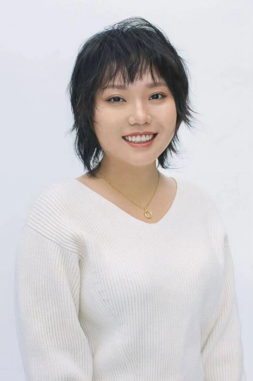 红气养人,李雪琴越来越好看了!