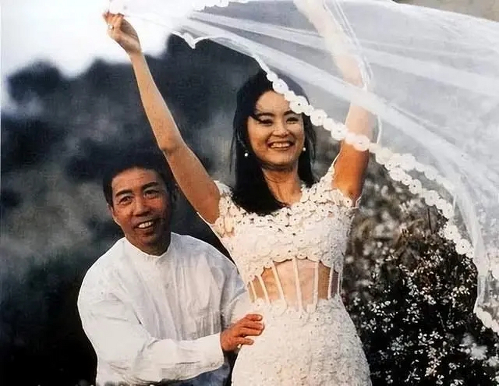 林青霞老公的前妻图片