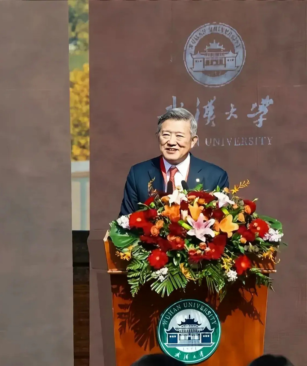 67陈东升21年向武大捐款10亿,雷军23年向武大捐款13亿,整整多了3个