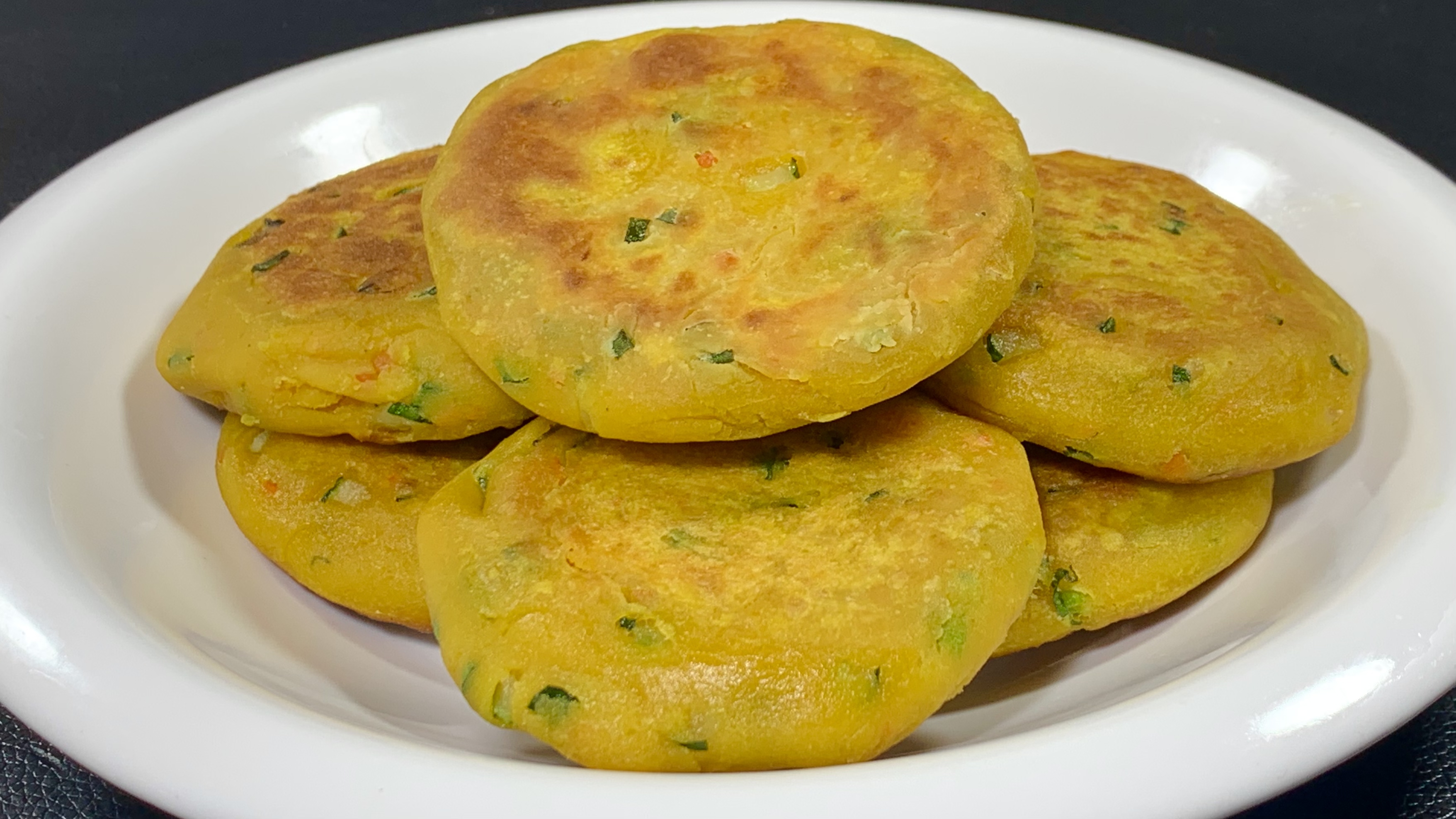 南瓜饼怎样做才好吃,面点师傅教我技巧,外酥里糯,营养又解馋