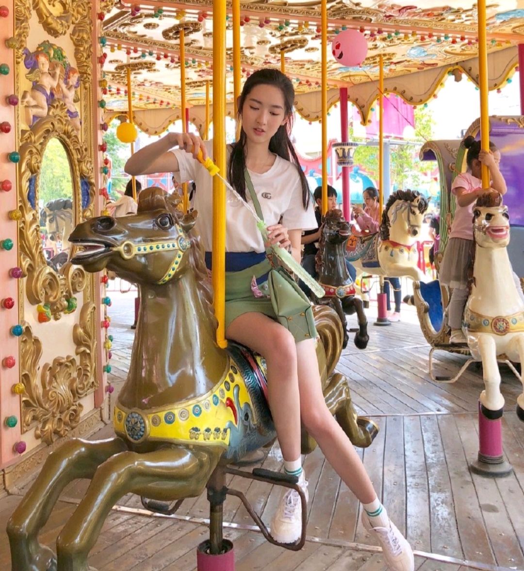 杨玏王玉雯恋情被实锤