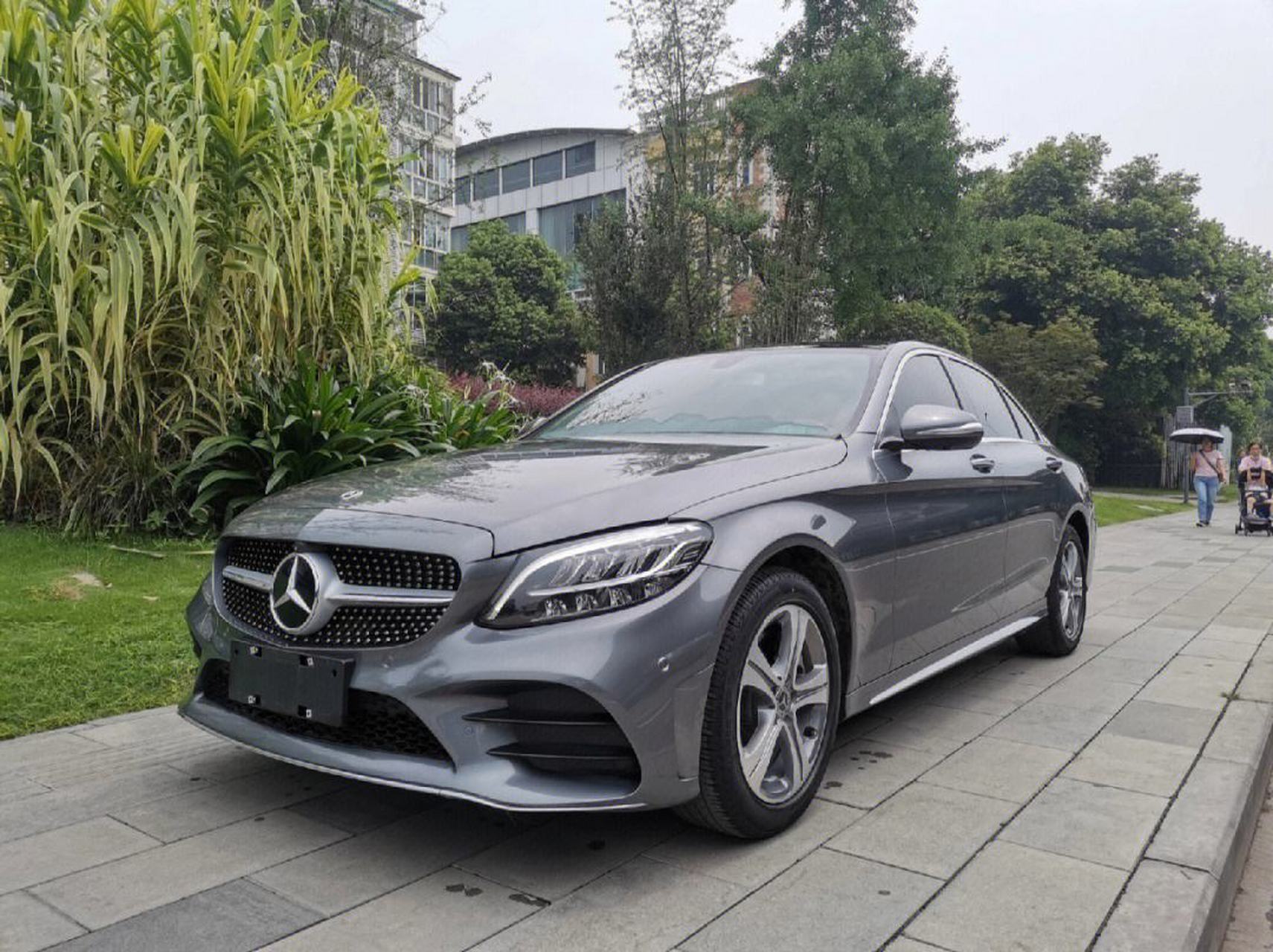 奔驰c比奥迪rs7还更会拿捏女人的心,是真的吗?#奔驰c级# #奥迪rs7