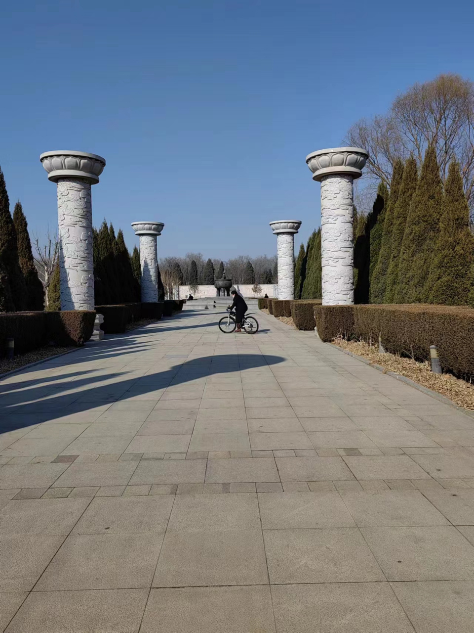 献王陵,献王情.