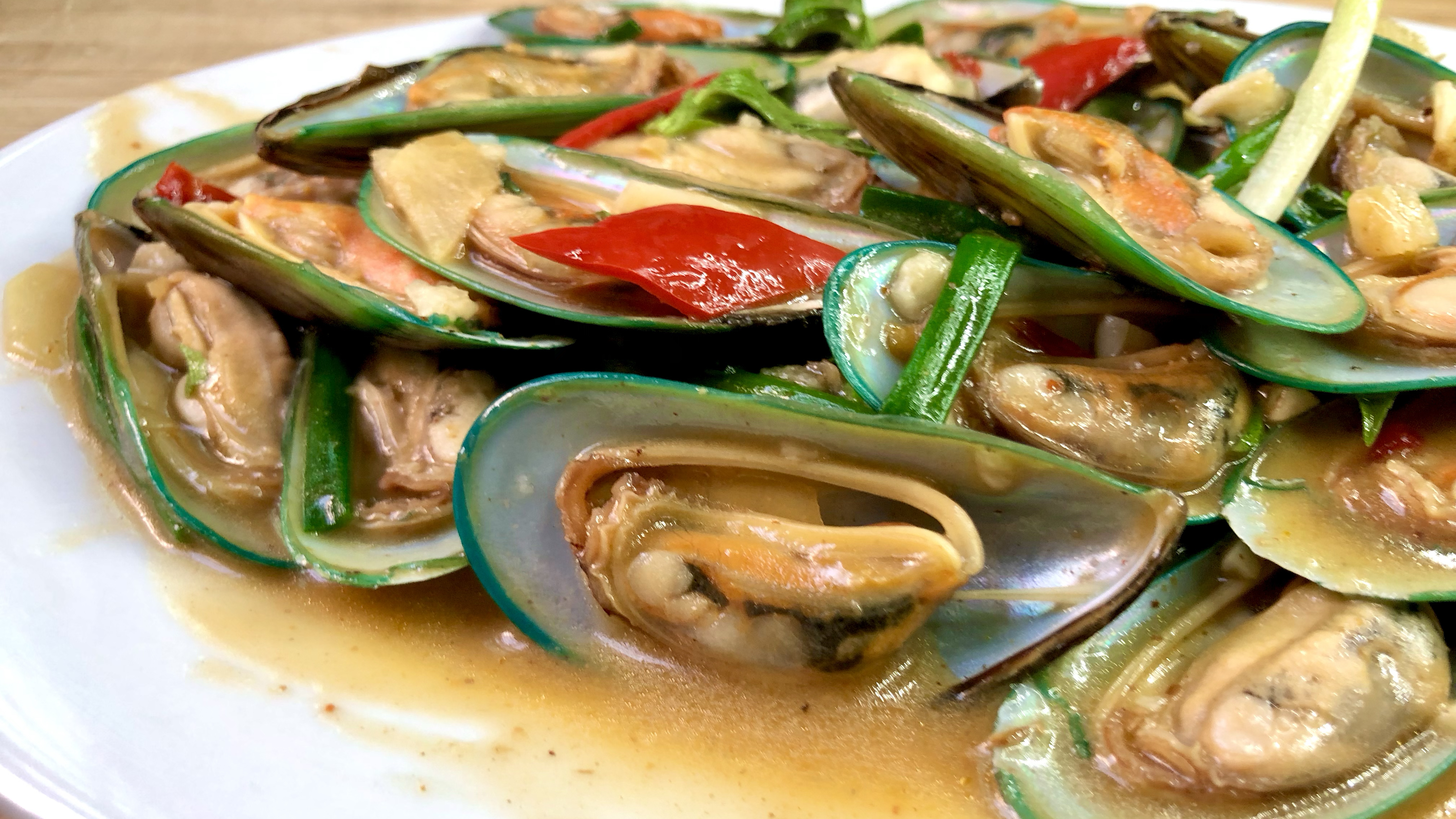 15块钱买一斤淡菜，大厨教你潮汕做法，鲜嫩入味