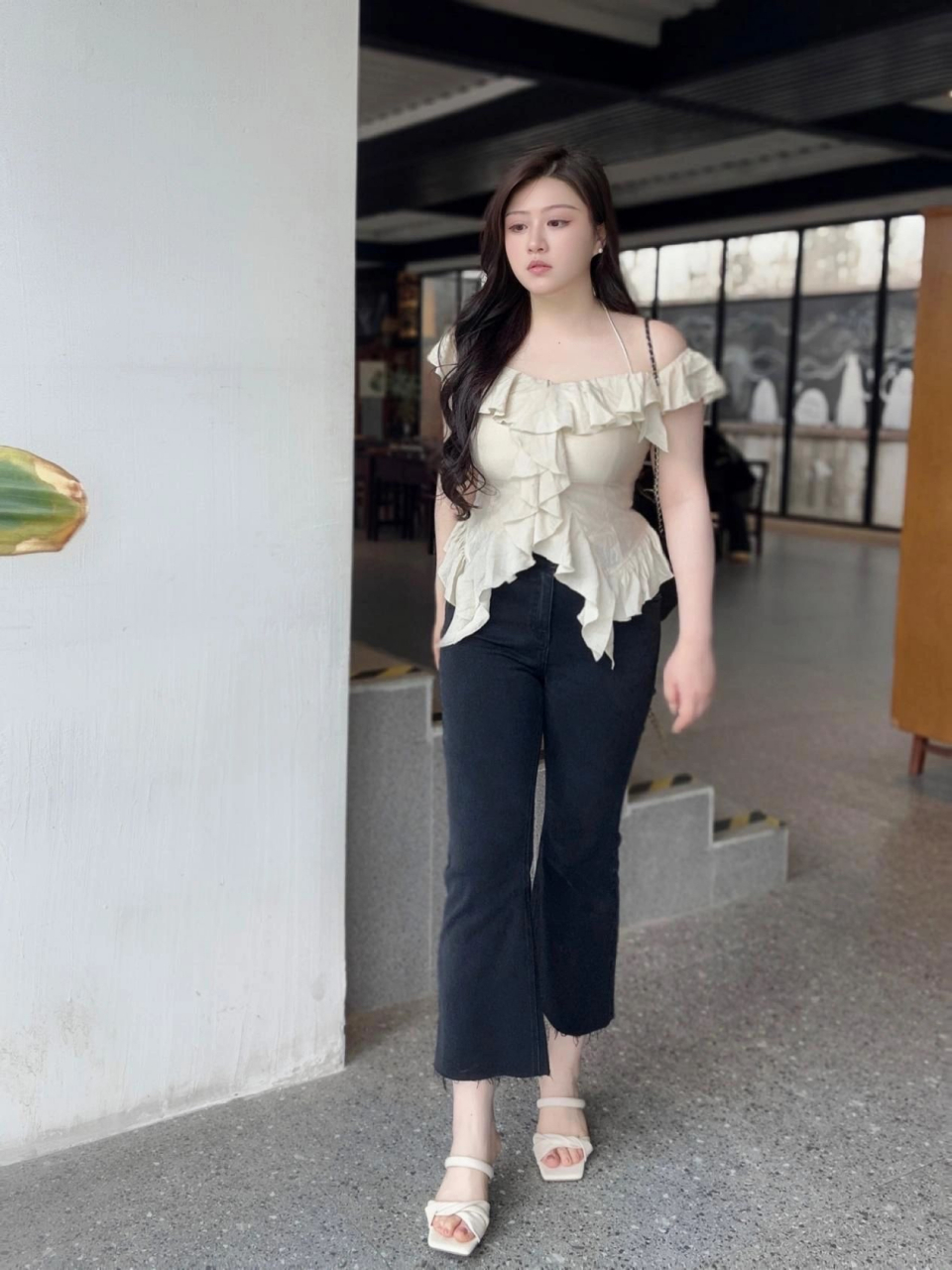 这套是真又辣又显瘦 135斤微胖女生穿搭 逛街时在ur搭了这套衣服, 越