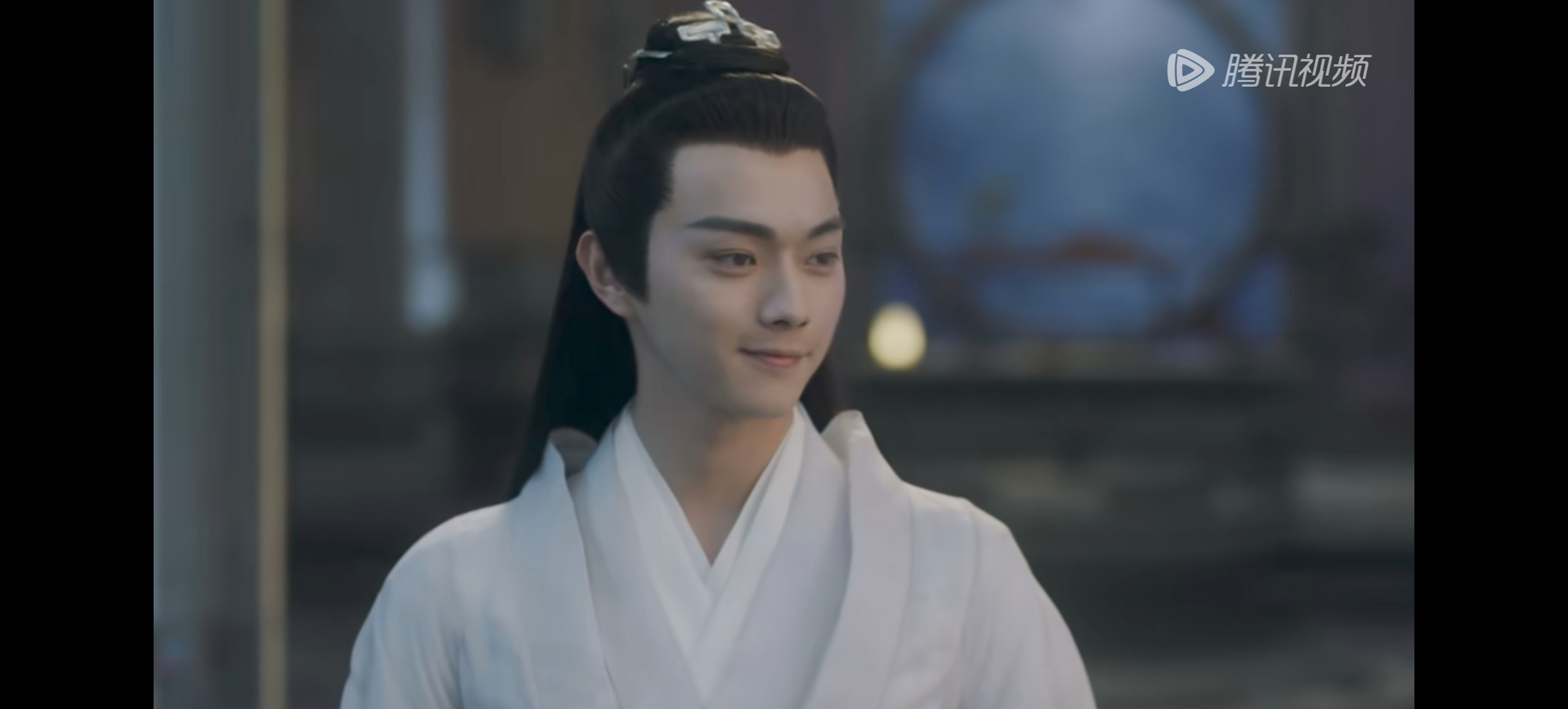 上古为救苍生亲身历劫那一幕看哭了我,太虐人了.特效也做得太好了