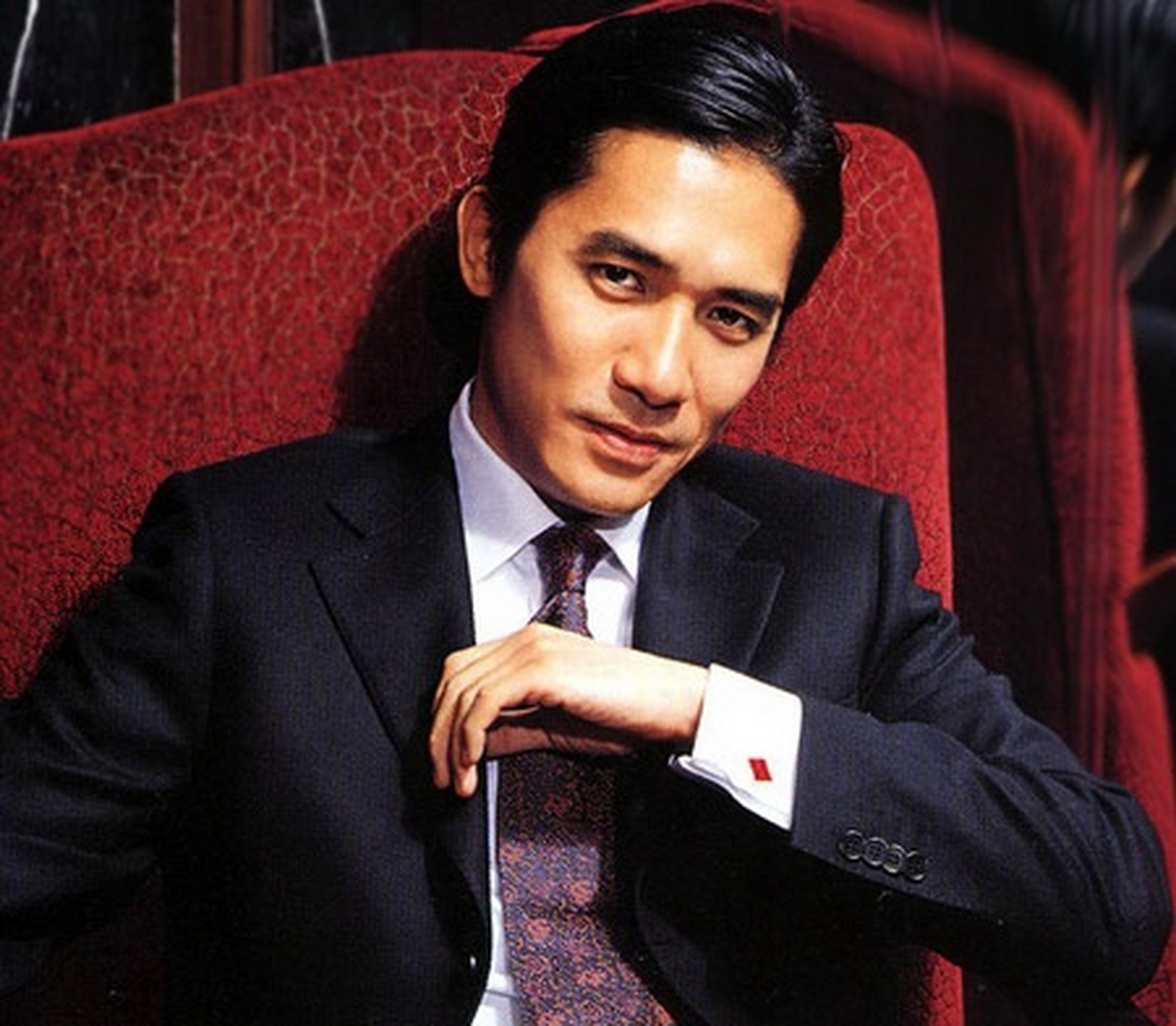 凭电影《十月围城》获香港电影金像奖最佳导演奖的陈德森近日做客节目