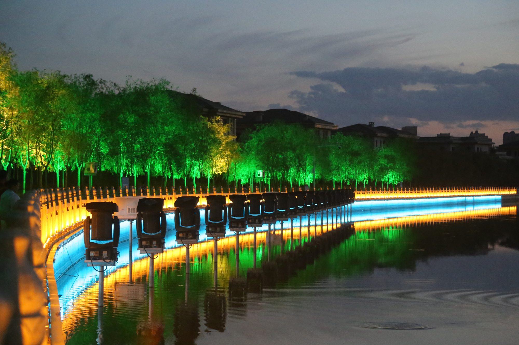 呼和浩特市东河夜景