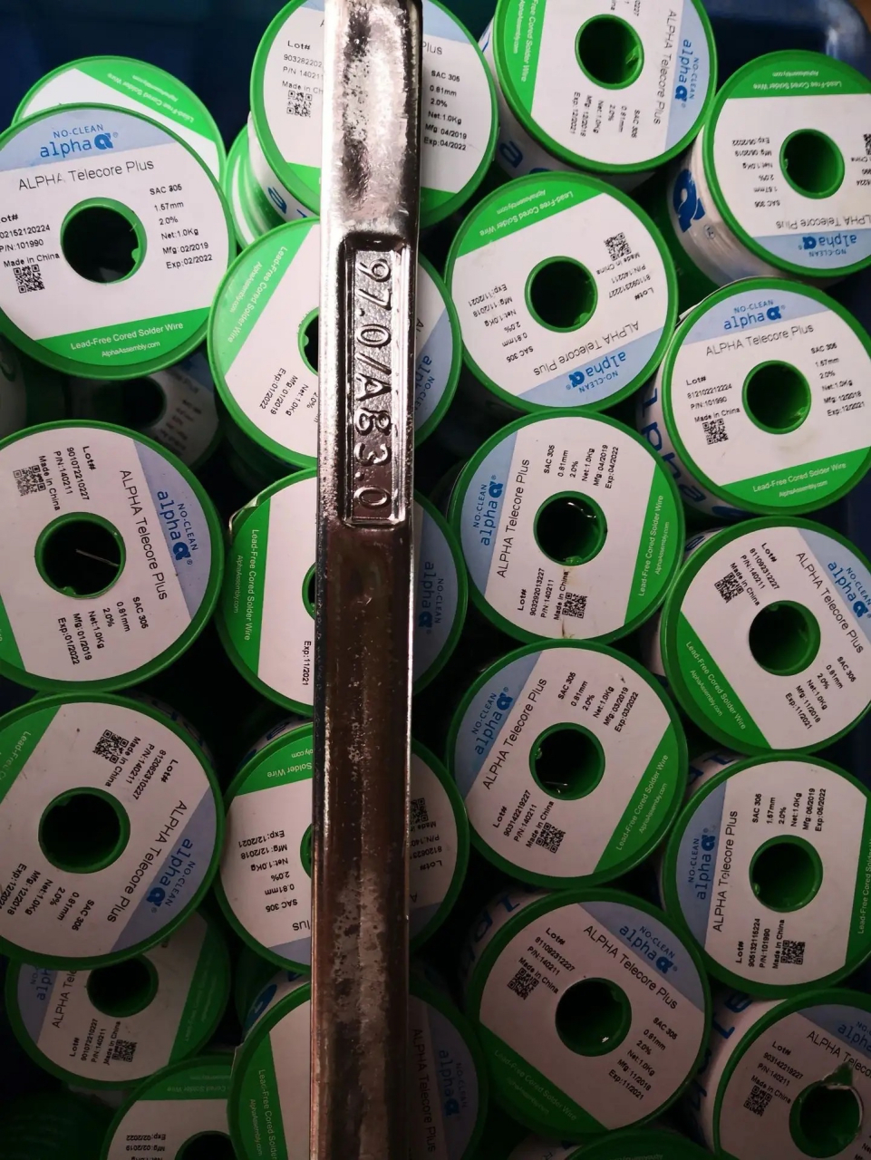 锡粒多少钱一公斤,光伏焊带锡条多少钱一公斤,完好的焊锡丝回收价格