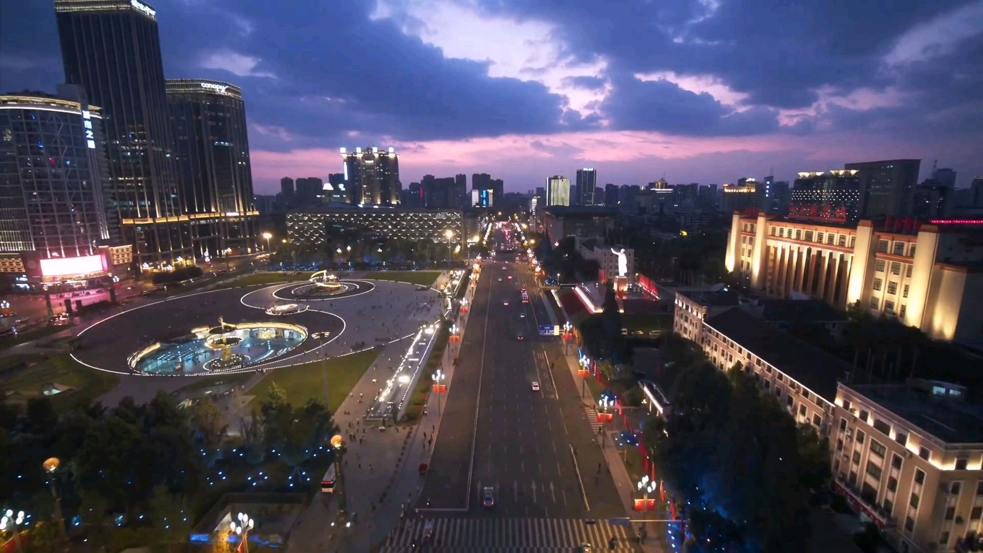 [图]从空中俯瞰天府成都的都市风光