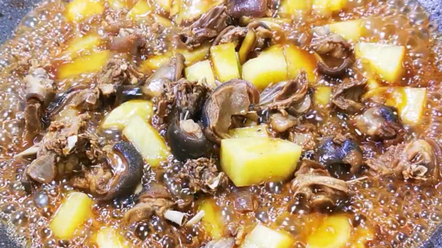 兔子肉这样做,不腥不油腻,下饭神菜